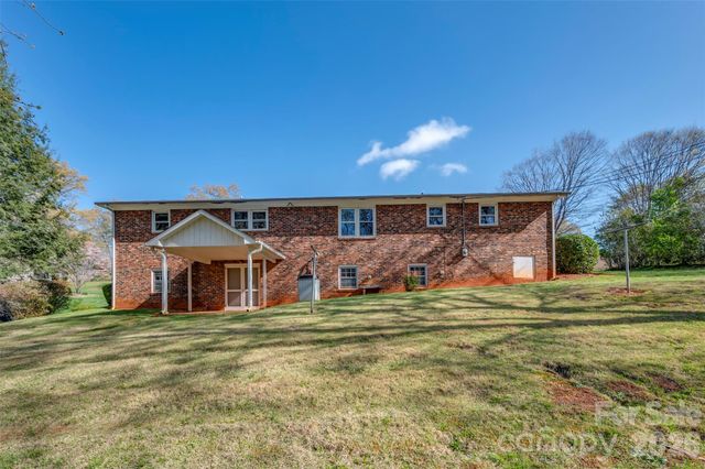 215 Windover Drive, Forest City, NC 28043