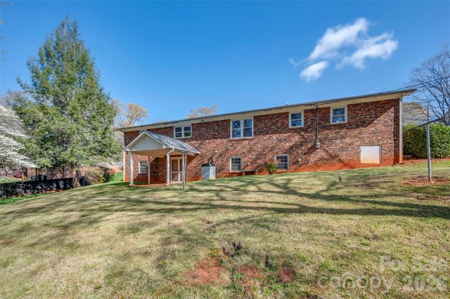 215 Windover Drive, Forest City, NC 28043