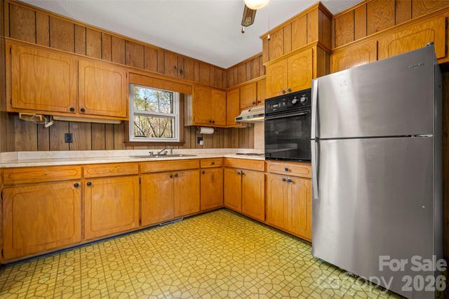 215 Windover Drive, Forest City, NC 28043