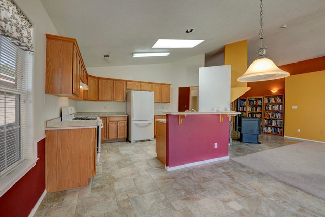 6308 Keswick Place NW, Albuquerque, NM 87120