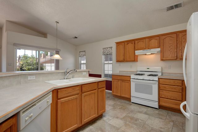 6308 Keswick Place NW, Albuquerque, NM 87120
