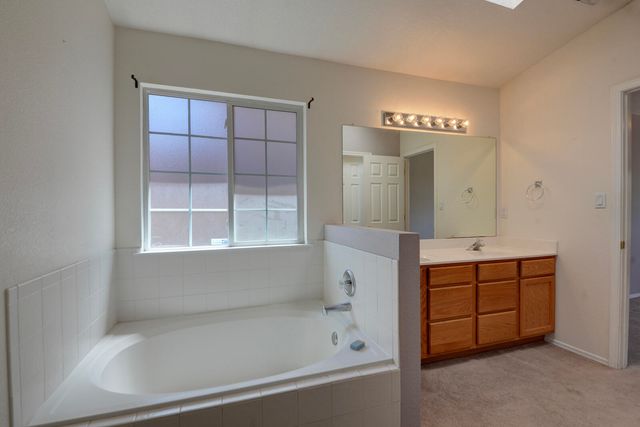 6308 Keswick Place NW, Albuquerque, NM 87120