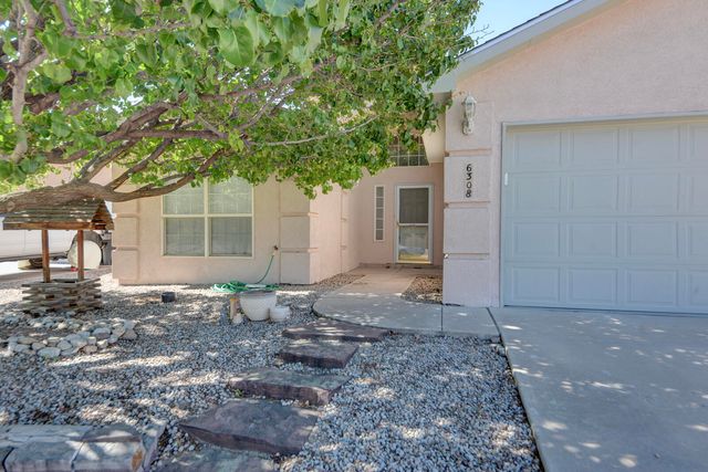 6308 Keswick Place NW, Albuquerque, NM 87120
