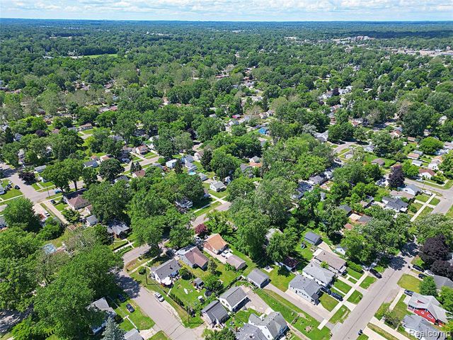 19192 Negaunee, Redford, MI 48240