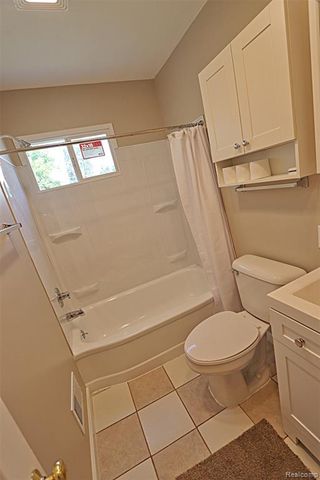 19192 Negaunee, Redford, MI 48240