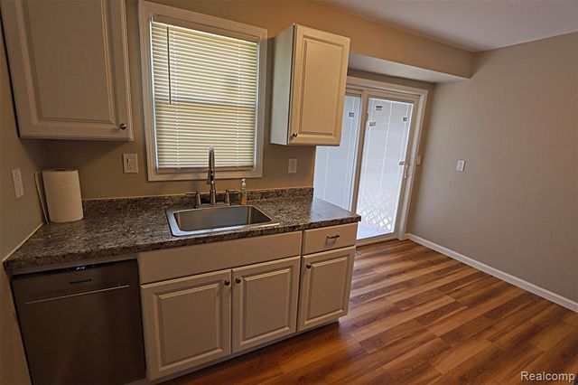 19192 Negaunee, Redford, MI 48240