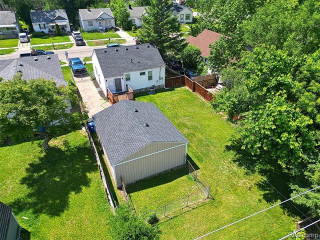 19192 Negaunee, Redford, MI 48240