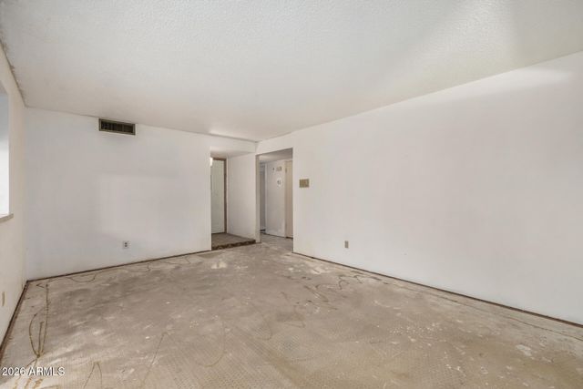 9347 E SUN LAKES Boulevard N, Sun Lakes, AZ 85248