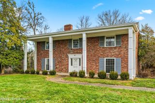 42 Calumet Rd, Louisville, KY 40207
