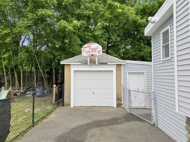 15 Morrison Rd, Braintree, MA 02184