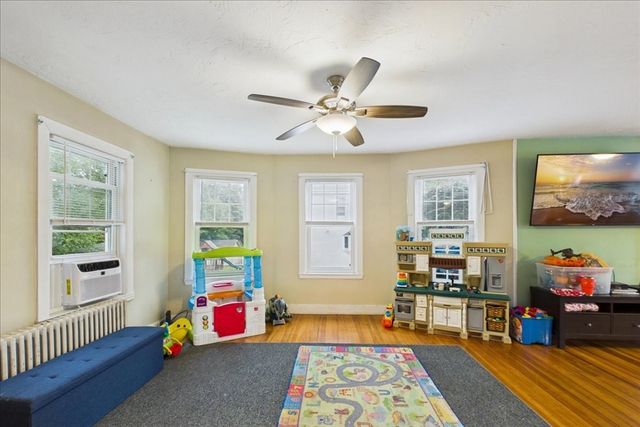 15 Morrison Rd, Braintree, MA 02184