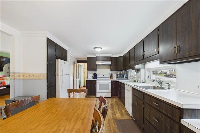 15 Morrison Rd, Braintree, MA 02184