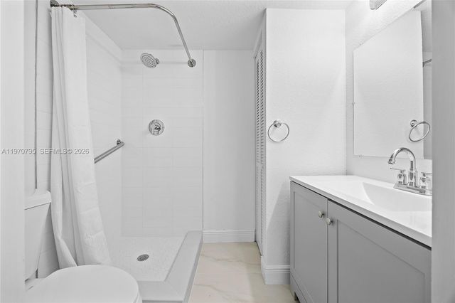 4990 E Sabal Palm Boulevard 202, Tamarac, FL 33319