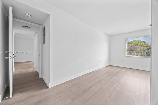 4990 E Sabal Palm Boulevard 202, Tamarac, FL 33319