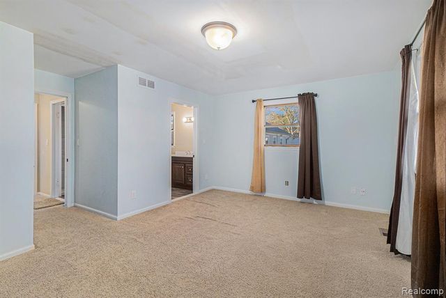 1948 Evona, Wixom, MI 48393