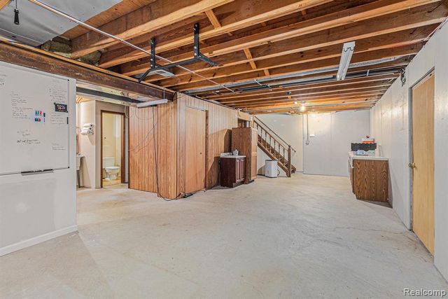 1948 Evona, Wixom, MI 48393