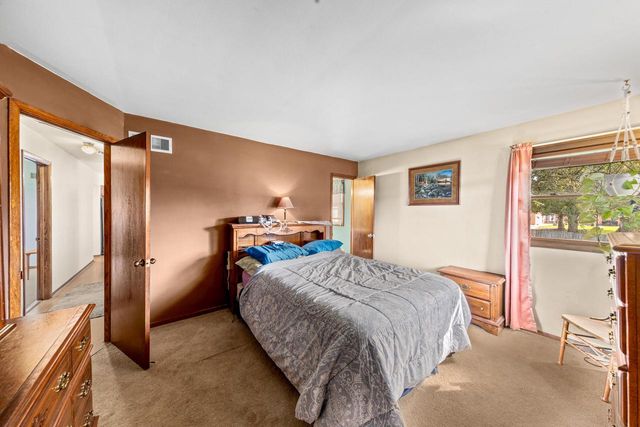 9311 Northwestern AVENUE, Mount Pleasant, WI 53406