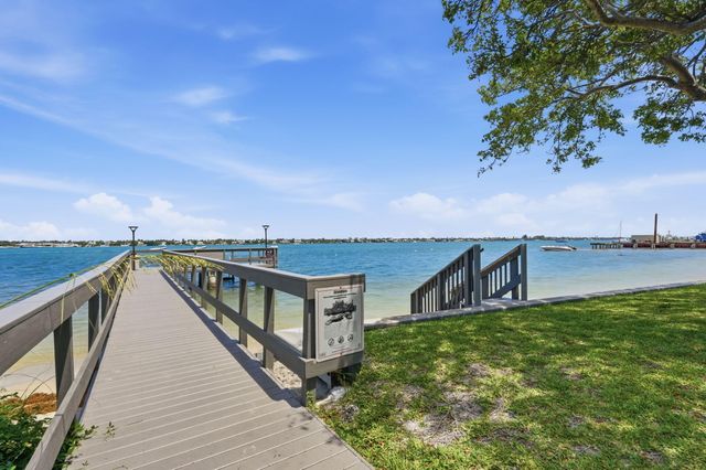 5600 N Flagler Drive 1110, West Palm Beach, FL 33407
