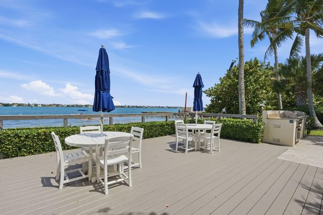 5600 N Flagler Drive 1110, West Palm Beach, FL 33407