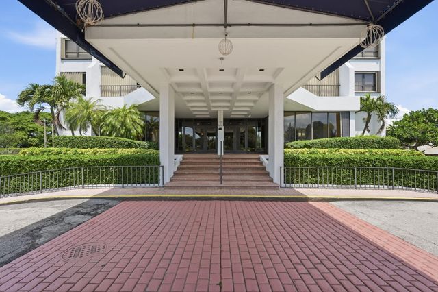 5600 N Flagler Drive 1110, West Palm Beach, FL 33407