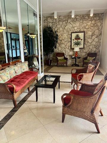 5600 N Flagler Drive 1110, West Palm Beach, FL 33407