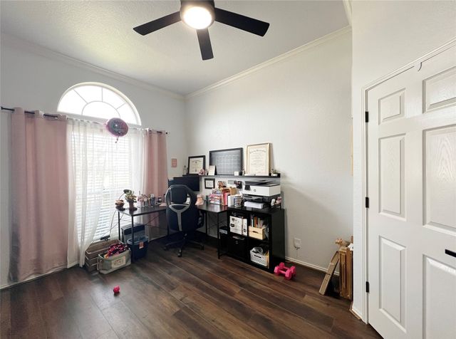 717 Ridgehill Drive, Burleson, TX 76028