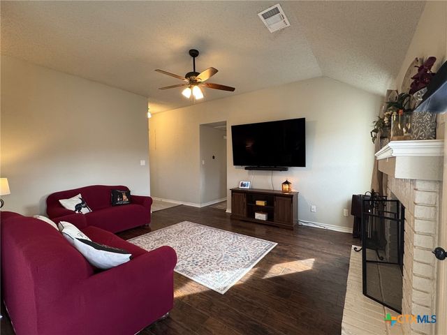 2804 Bluejay Drive, Killeen, TX 76549
