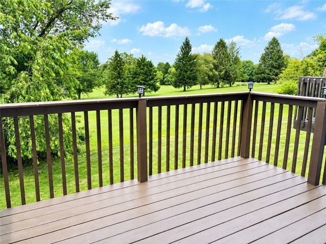 48 Links Dr, Shenango Twp, PA 16101