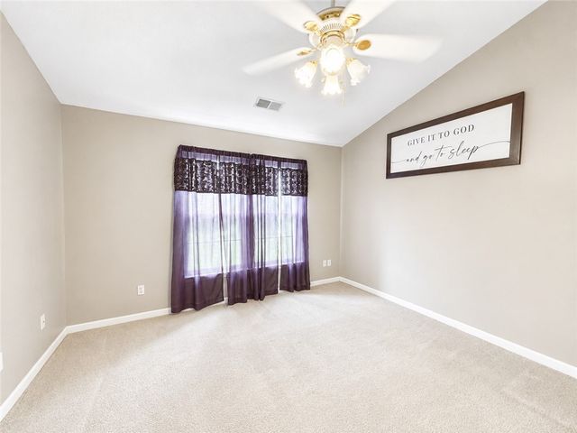 48 Links Dr, Shenango Twp, PA 16101