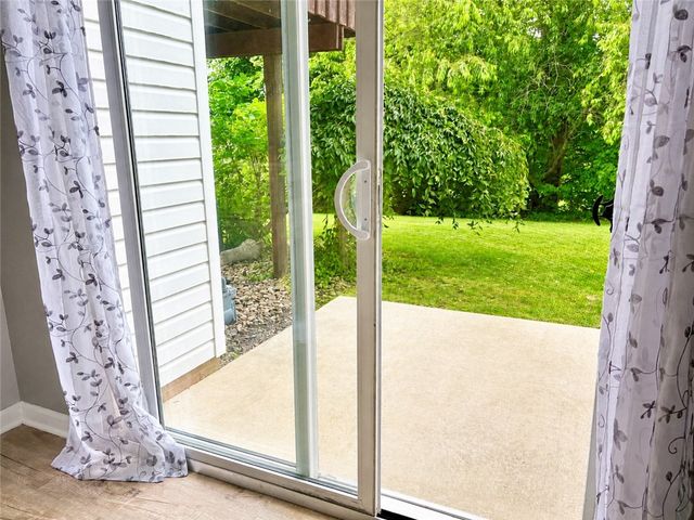 48 Links Dr, Shenango Twp, PA 16101