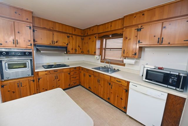 33 Dover Road, Blairsville, GA 30512