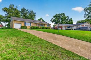 140 Fleetwood Place, Bartlesville, OK 74006