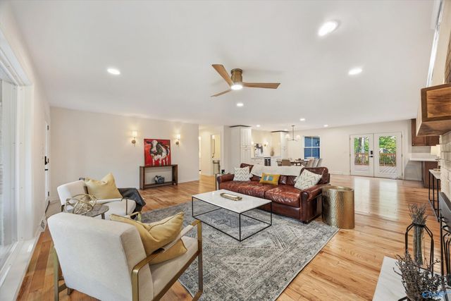 901 Tannahill Drive SE, Huntsville, AL 35802