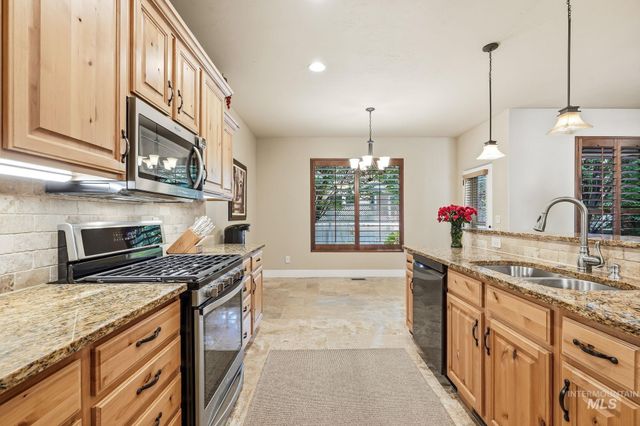275 W Fortini St, Meridian, ID 83642