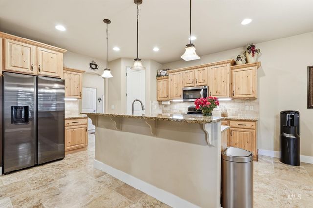 275 W Fortini St, Meridian, ID 83642