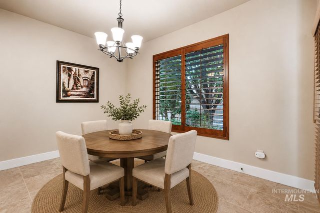 275 W Fortini St, Meridian, ID 83642