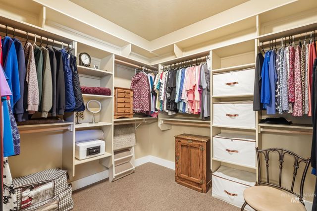 275 W Fortini St, Meridian, ID 83642