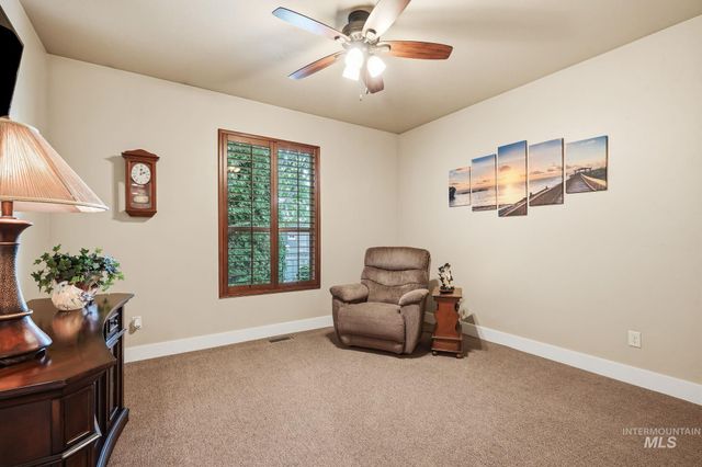 275 W Fortini St, Meridian, ID 83642