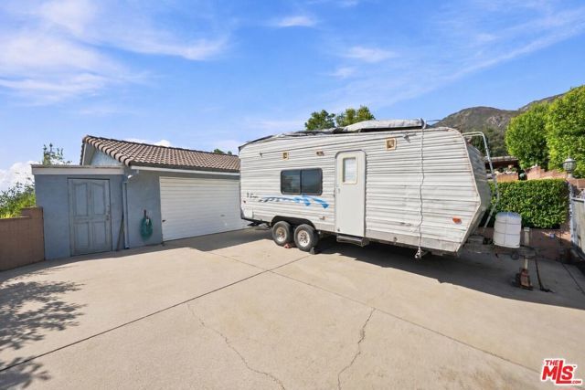 2402 Teasley Street, La Crescenta, CA 91214