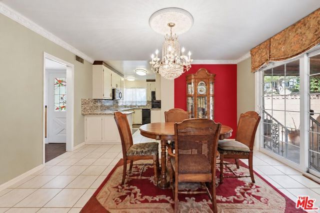 2402 Teasley Street, La Crescenta, CA 91214