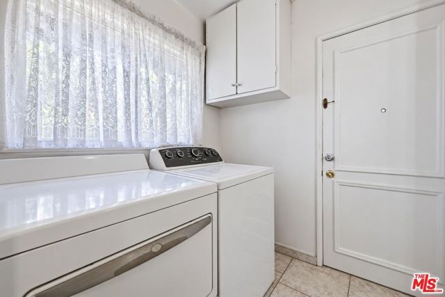 2402 Teasley Street, La Crescenta, CA 91214