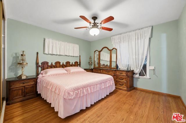 2402 Teasley Street, La Crescenta, CA 91214