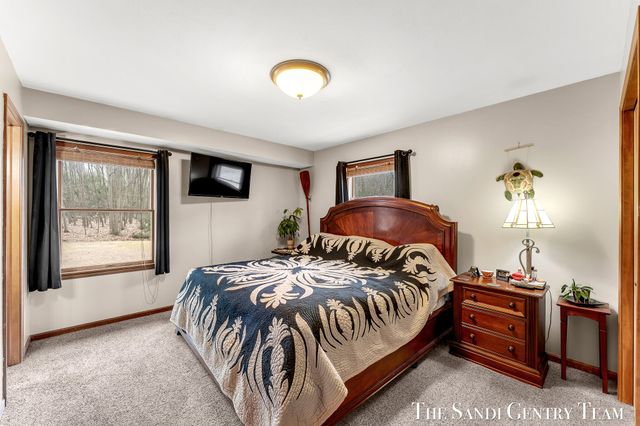 17908 Shore Acres Road, Grand Haven, MI 49417