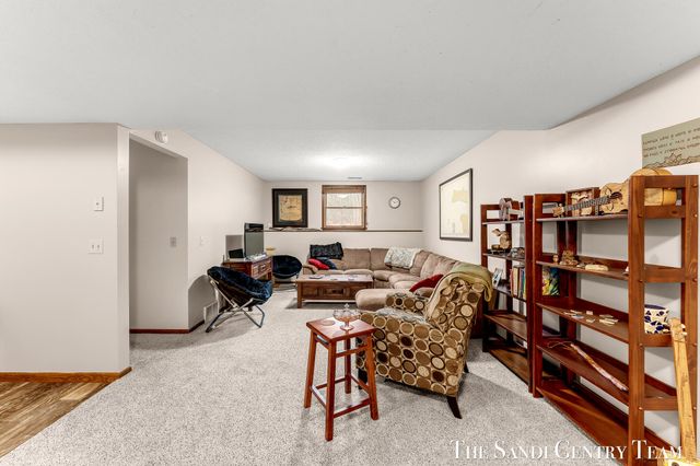 17908 Shore Acres Road, Grand Haven, MI 49417