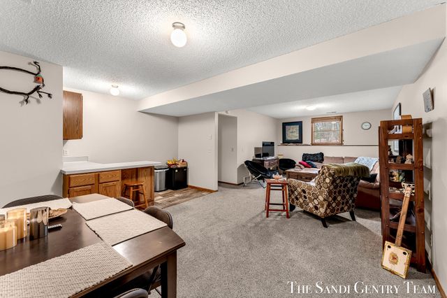 17908 Shore Acres Road, Grand Haven, MI 49417