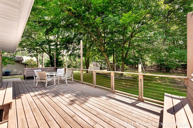 17908 Shore Acres Road, Grand Haven, MI 49417