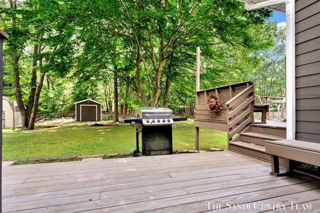 17908 Shore Acres Road, Grand Haven, MI 49417