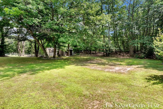17908 Shore Acres Road, Grand Haven, MI 49417