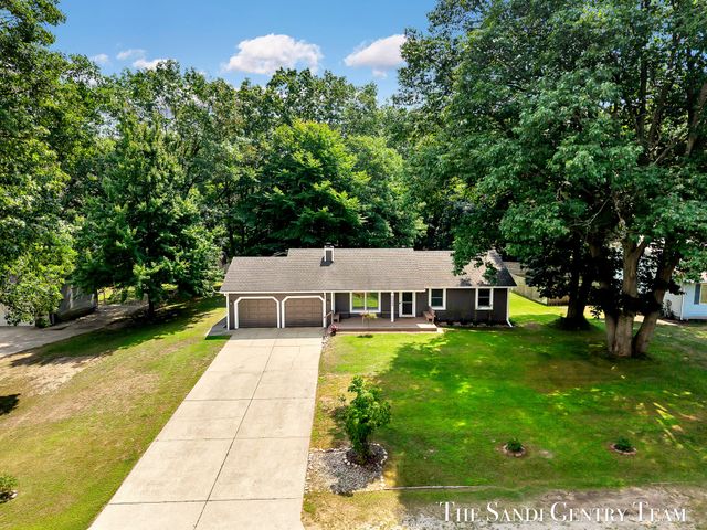 17908 Shore Acres Road, Grand Haven, MI 49417