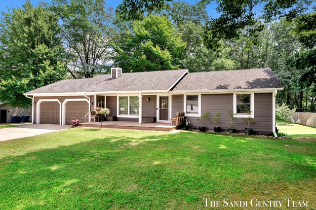 17908 Shore Acres Road, Grand Haven, MI 49417